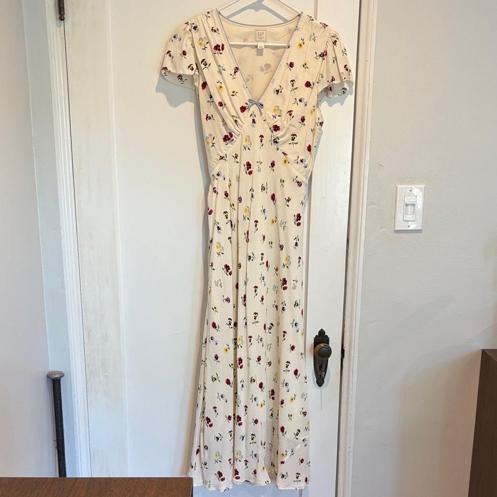 Doen Cream Floral Maxi Dress